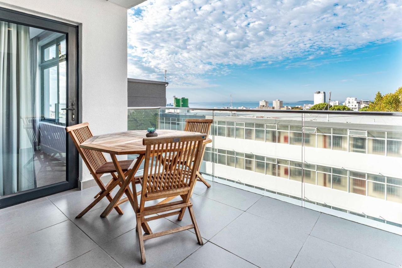 Strand Beach, Magnificent Apartment... Sea Point Cape Town Exterior photo